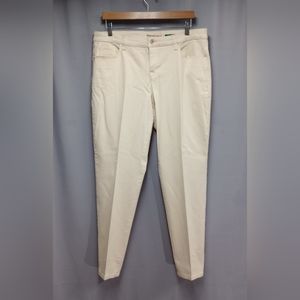 Style & Co. Cream Denim Skinny Leg Jeans
